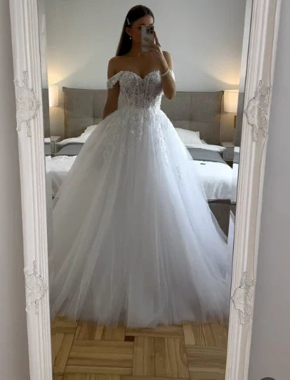 Ethereal Wedding Dress Ball Gown Off The Shoulder Tulle White Wedding Dresses Bridal Gowns DP1321
