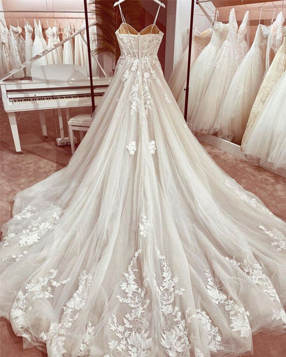 Classic Bridal Gown A line Spaghetti Straps Lace White Wedding Dresses Minimalist Bridal Gowns DP1333
