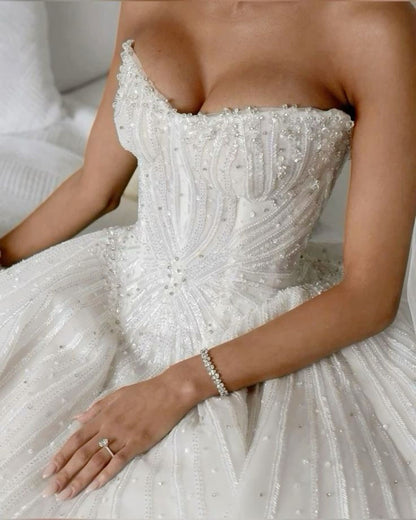 Elegant Bridal Gown Ball Gown Sweetheart White Wedding Dresses Minimalist Bridal Gowns DP1592