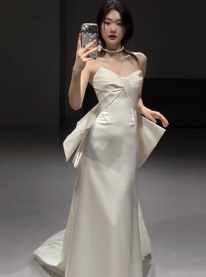 Classic Bridal Gown Mermaid Sweetheart Satin White Wedding Dresses Minimalist Bridal Gowns DP1651