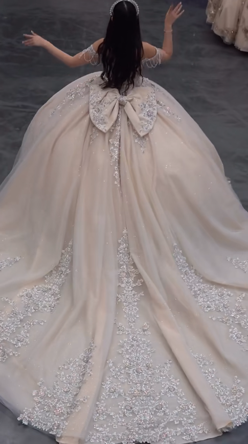 Fairy Off-the-Shoulder Ball Gown Tiered Gauze Appliqué Long Quinceanera Dress Formal Gowns Sweet 16 Dress DP2884