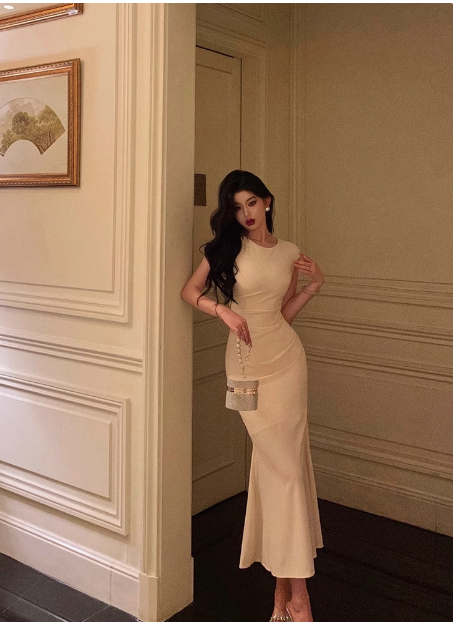 Elegant Mermaid Scoop Ivory 18th Birthday Dress Party Gown Birthday Outfits Birthday Dress Ideas For Women DP583