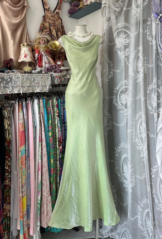 Classy Light Green Sleeveless Satin Mermaid Long Party Dress Evening Gown