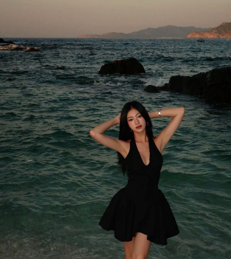 Simple Halter A Line Black Satin Short Homecoming Dress,Summer 17th Birthday Dress GG3947