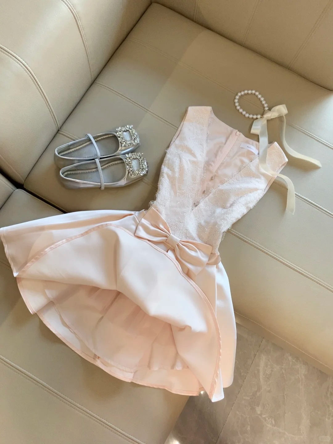 Elegant A Line V Neck Satin Lace Bow Short Homecoming Dress,Summer 18th Birthday Dress GG4280