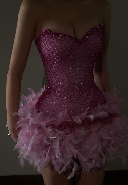 Gorgeous Sweetheart Strapless Sequin Feathers Yellow Cocktail Dress A-Line Short Party Dress S518