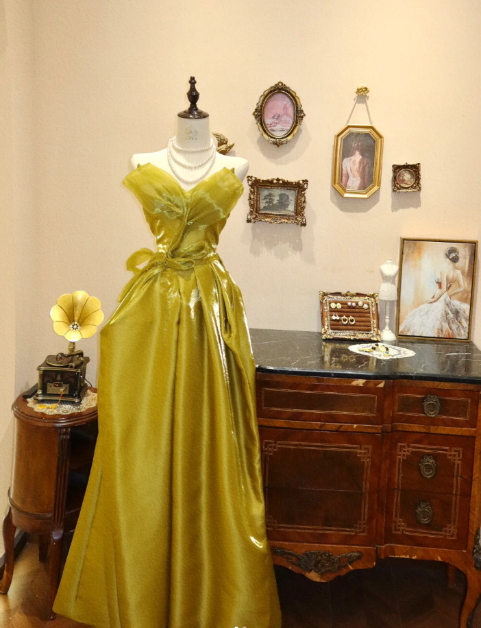 Unique Mustard Green Strapless Satin Tulle Pleated A Line Long Evening Dress Formal Wedding Guest Dress SP1662