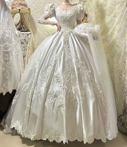 Gorgeous V Neck Satin Lace Appliques Beaded White Formal Ball Gown Long Wedding Dress Bridal Gowns