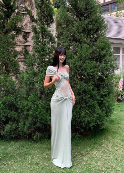 Sexy Seaside Holiday One Shoulder Pleated Lace Niche French Maxi Dress Women Dress Summer Dating Dress   D1847