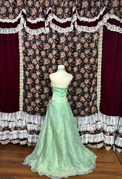 Elegant Halter Embroidery Fold Ruffle Floor Length Evening Dress Gala Dress Quinceanera Prom Dress D1989