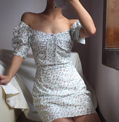 Popular Square Neckline Pleated Lace Up Floral Short Skirt Women Summer Dress Vacation Date Dress D2103