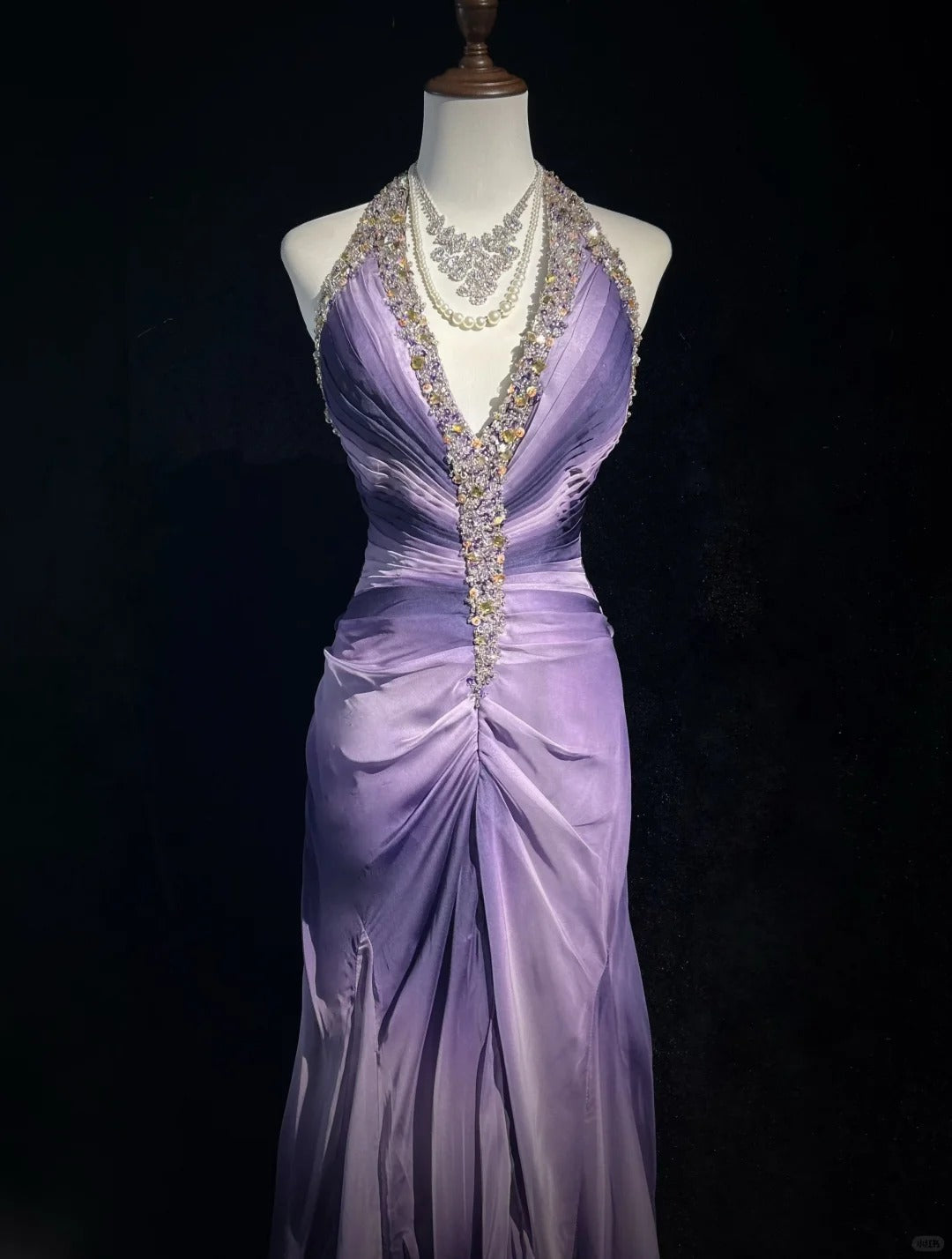 Elegant Halter Crystal Backless Pleated Prom Dress Evening Dress Gala Dress    D2164