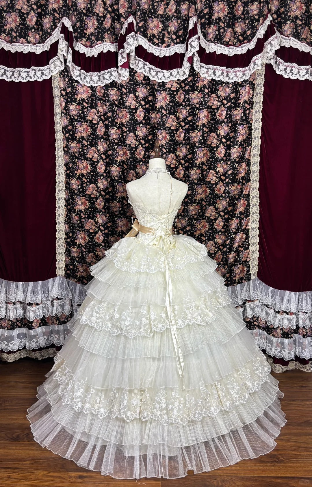 Charming Strapless Embroidered Tiered Lace Tulle Long Prom Dress Evening Dress Wedding Dress Ball Gown   D2230