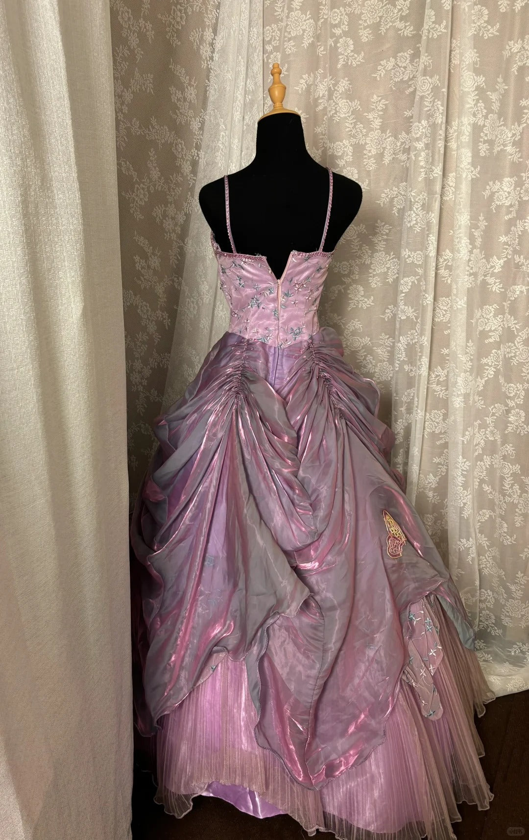 Shiny Spaghetti Straps Appliques Pleated Ball Gown Long Prom Dress Evening Dress Party Dress   D2233