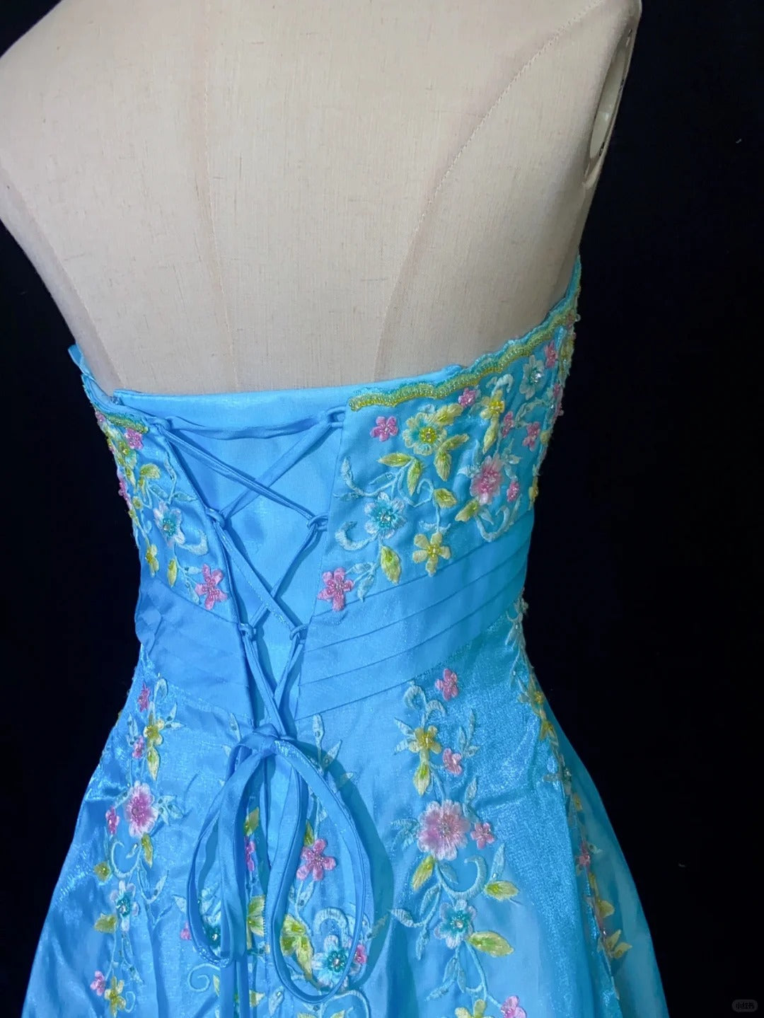 Sweet Prom Dress A Line Strapless Embriodered Prom Gown Gala Dress Party Dress Evening Dress Princess Dress  D2358