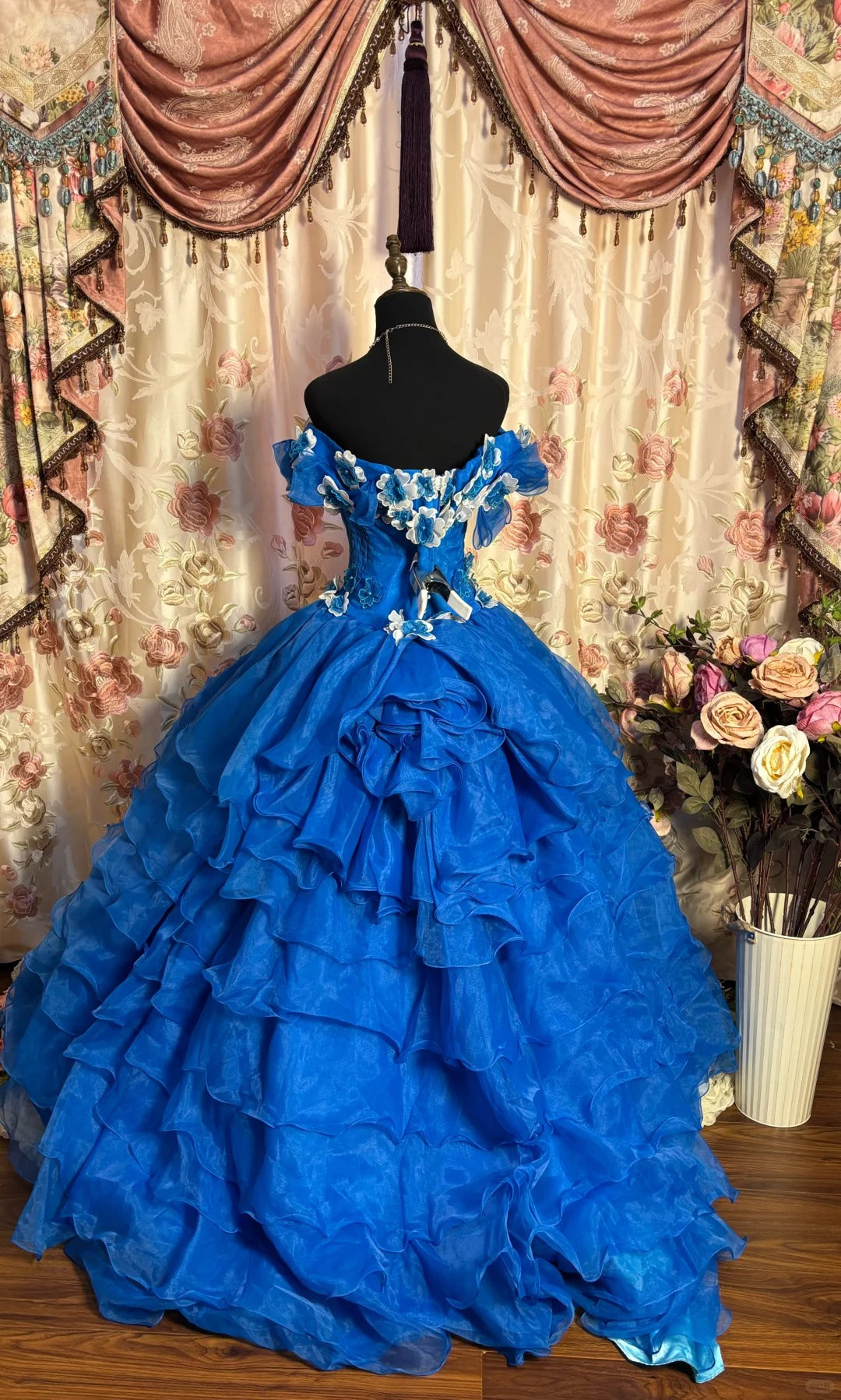 Pretty Prom Dress Sweetheart Flower Ruffle Pleated Ball Gown Evening Dress Gala Dress Masquerade Ball  D2490