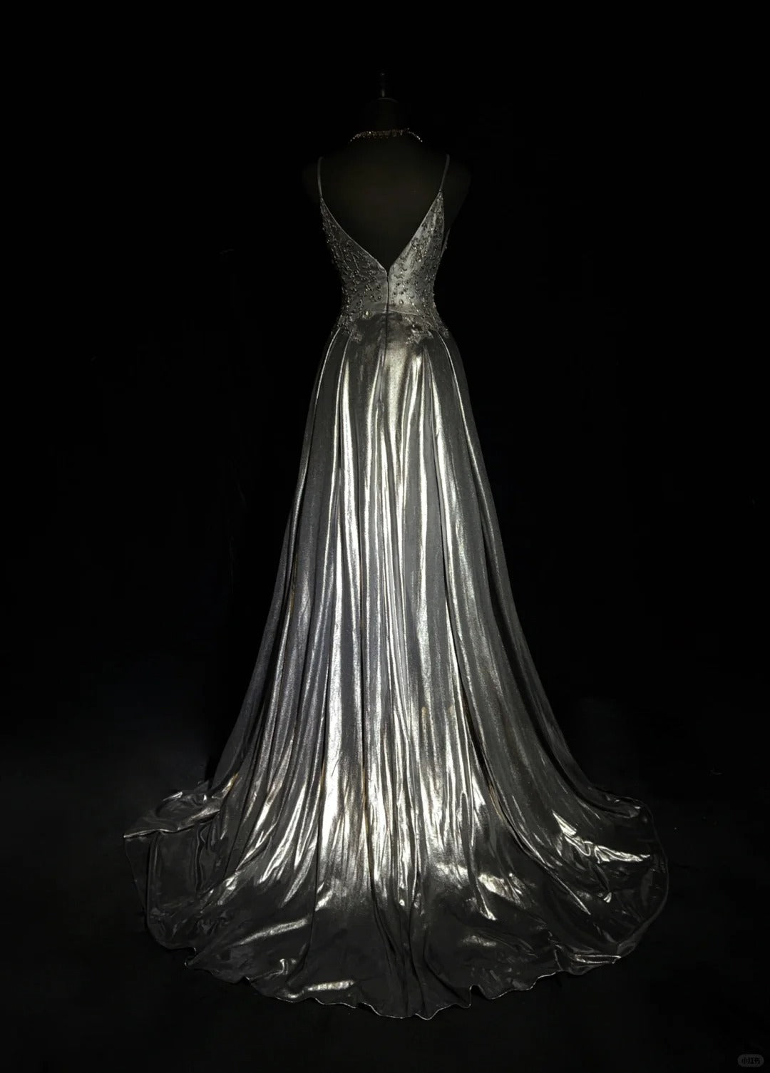 Stunning Prom Dress A Line V-neck Prom Gown Evening Dress Gala Dress Business Dinner Dress    D2504