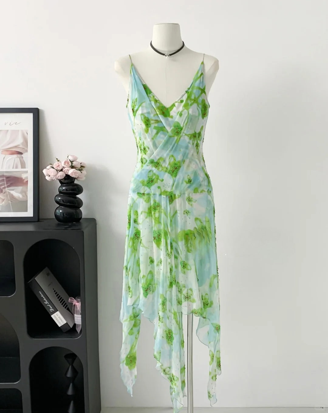 Pretty Prom Dress V-neck Pleated Asymmetrical Hem Prom Gown Party Dresses Dancing Dress    D2692