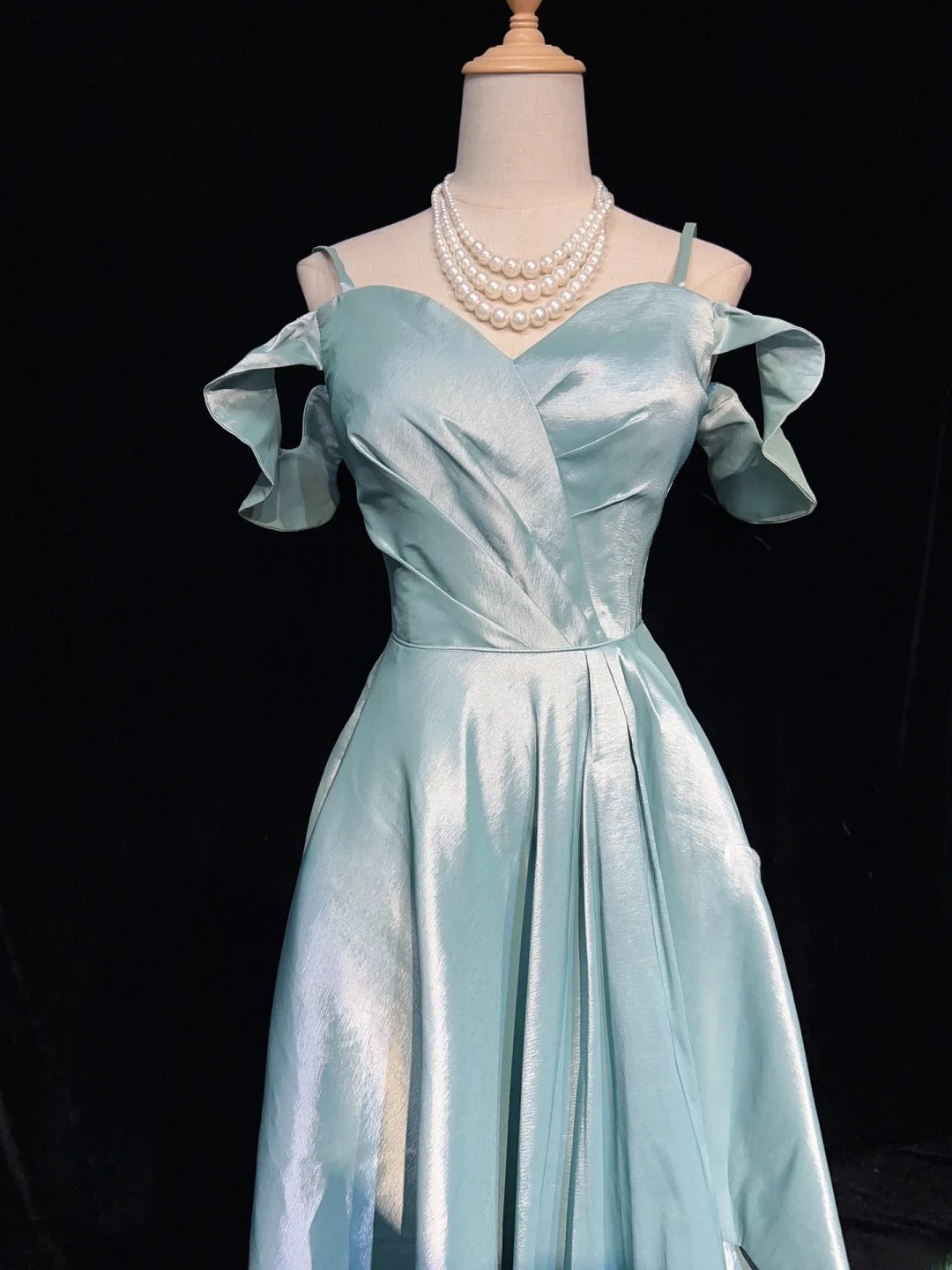 Pretty Prom Dresses Spaghetti Straps Pleated Slit Evening Dress Gala Dress Birthday Dress   D2921