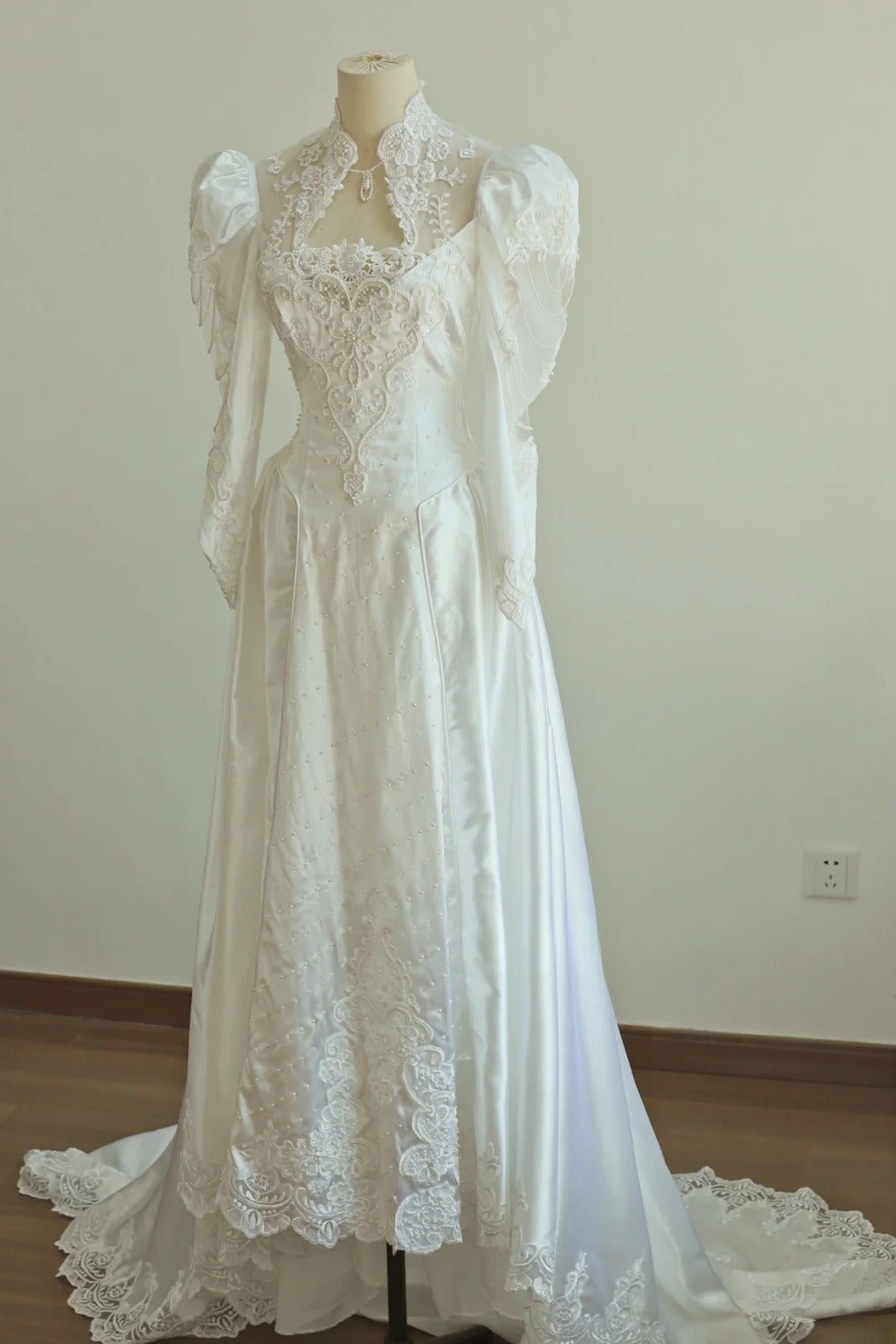 Elegant High Collar Backless Pearl Lace Wedding Dress D3000