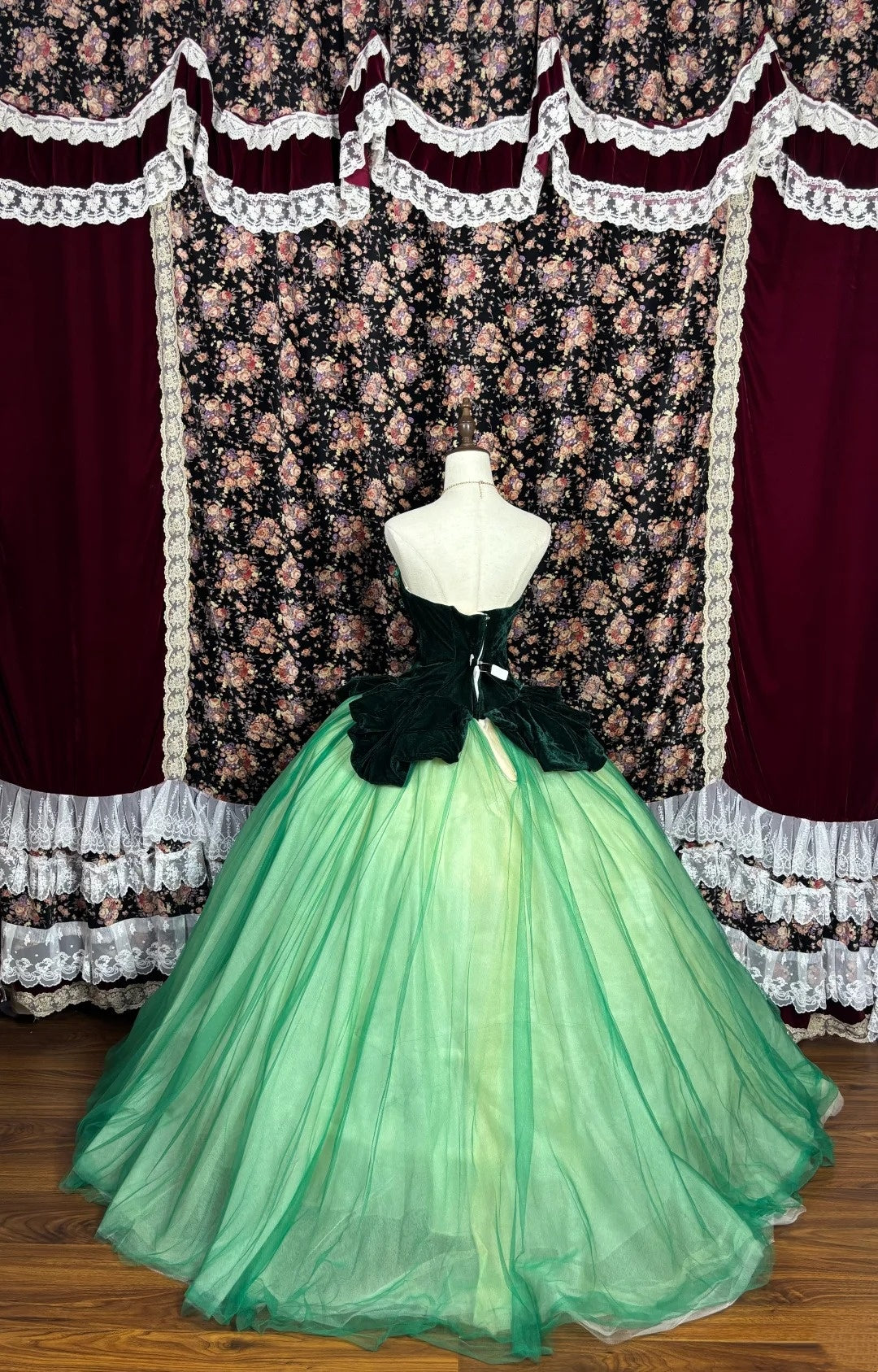 Gorgeous Prom Dress Green Sweetheart Velvet Tulle Ball Gown Evening Dress Birthday Party Dress    D3019