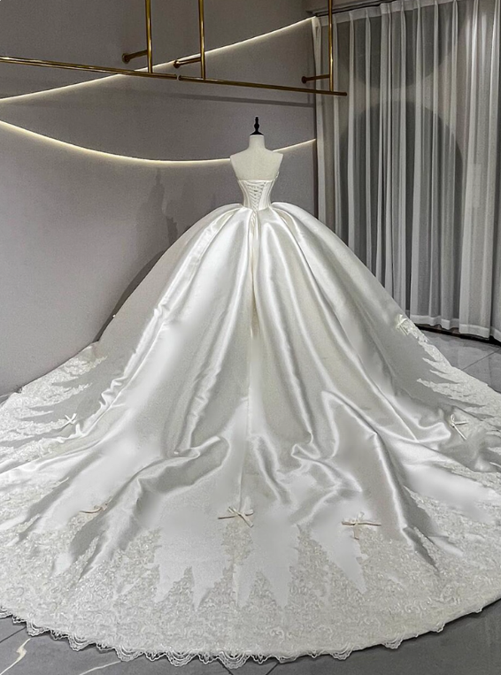 Romantic Wedding Dress Strapless Pleated Wedding Dress  D3188