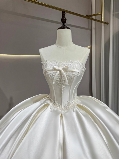 Romantic Wedding Dress Strapless Pleated Wedding Dress  D3188