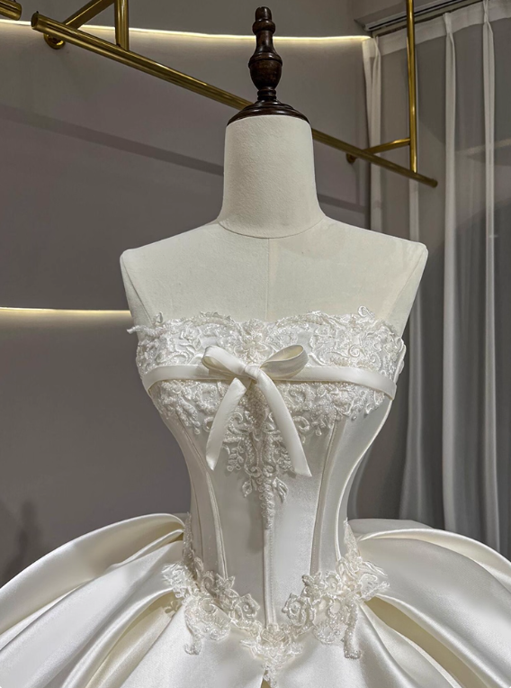 Romantic Wedding Dress Strapless Pleated Wedding Dress  D3188