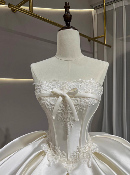 Romantic Wedding Dress Strapless Pleated Wedding Dress  D3188