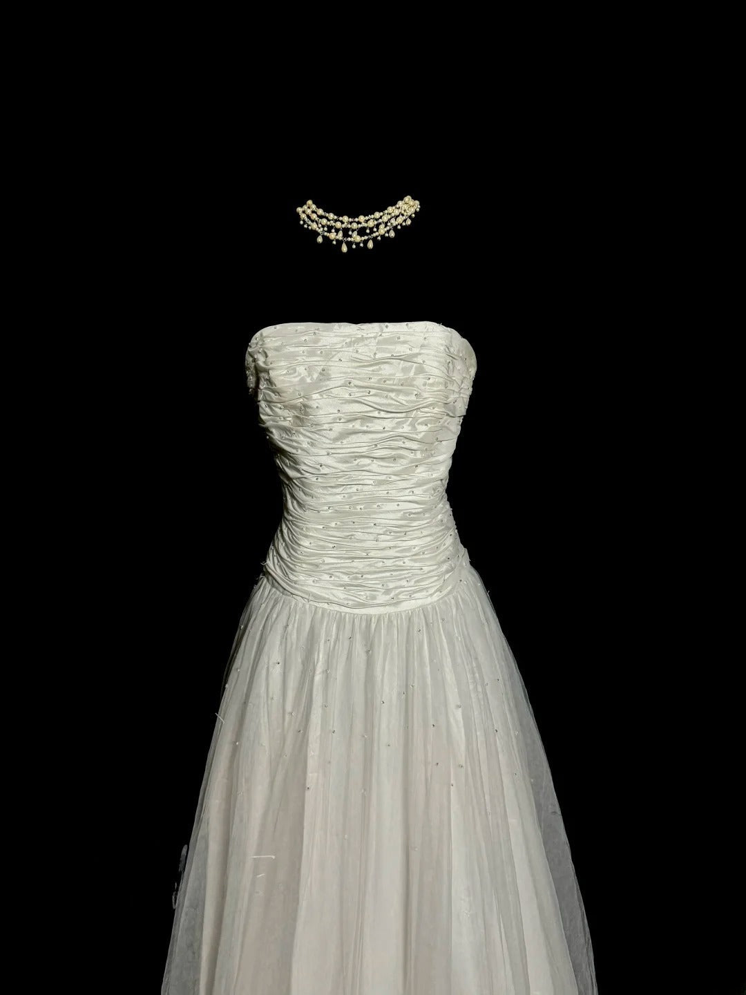 Minimalist Wedding Dress A Line Strapless Pleated Tulle Wedding Dress  D3224