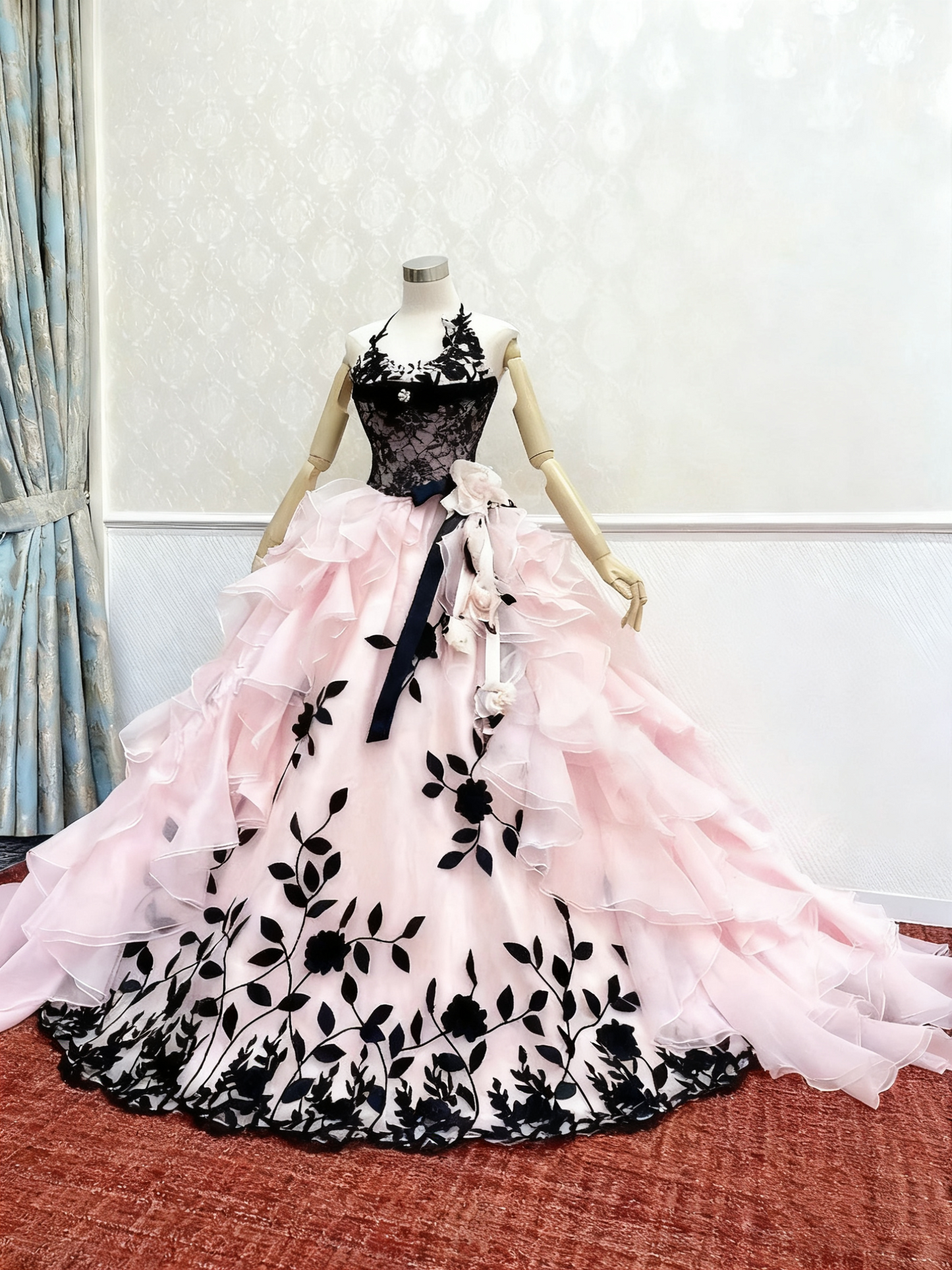 Elegant Prom Dress Halter Ruffle Ball Gown Quinceanera Dress Evening Dress    D3377