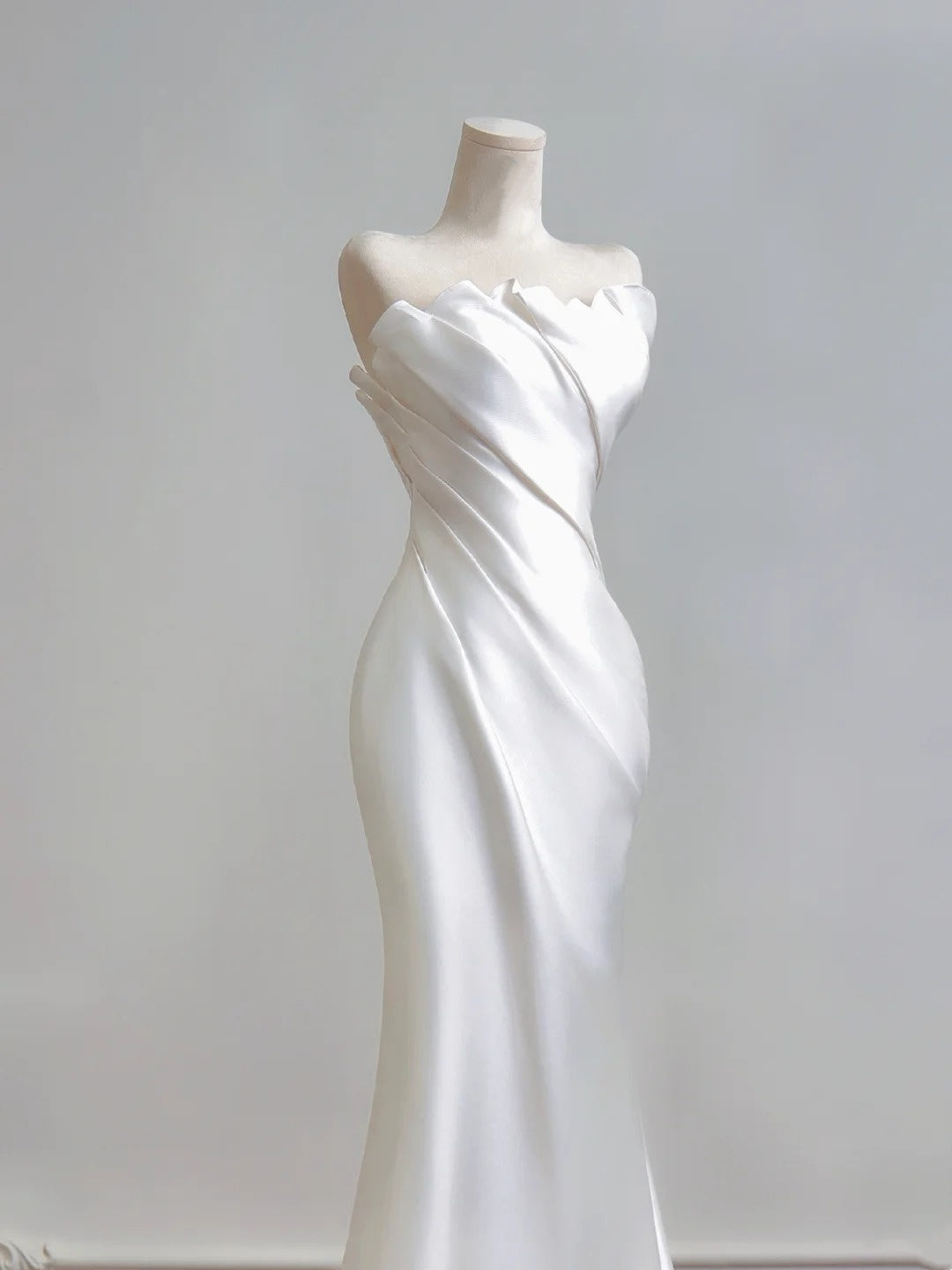 Pretty Wedding Dress Strapless Pleated Mermaid Wedding Dress D3390