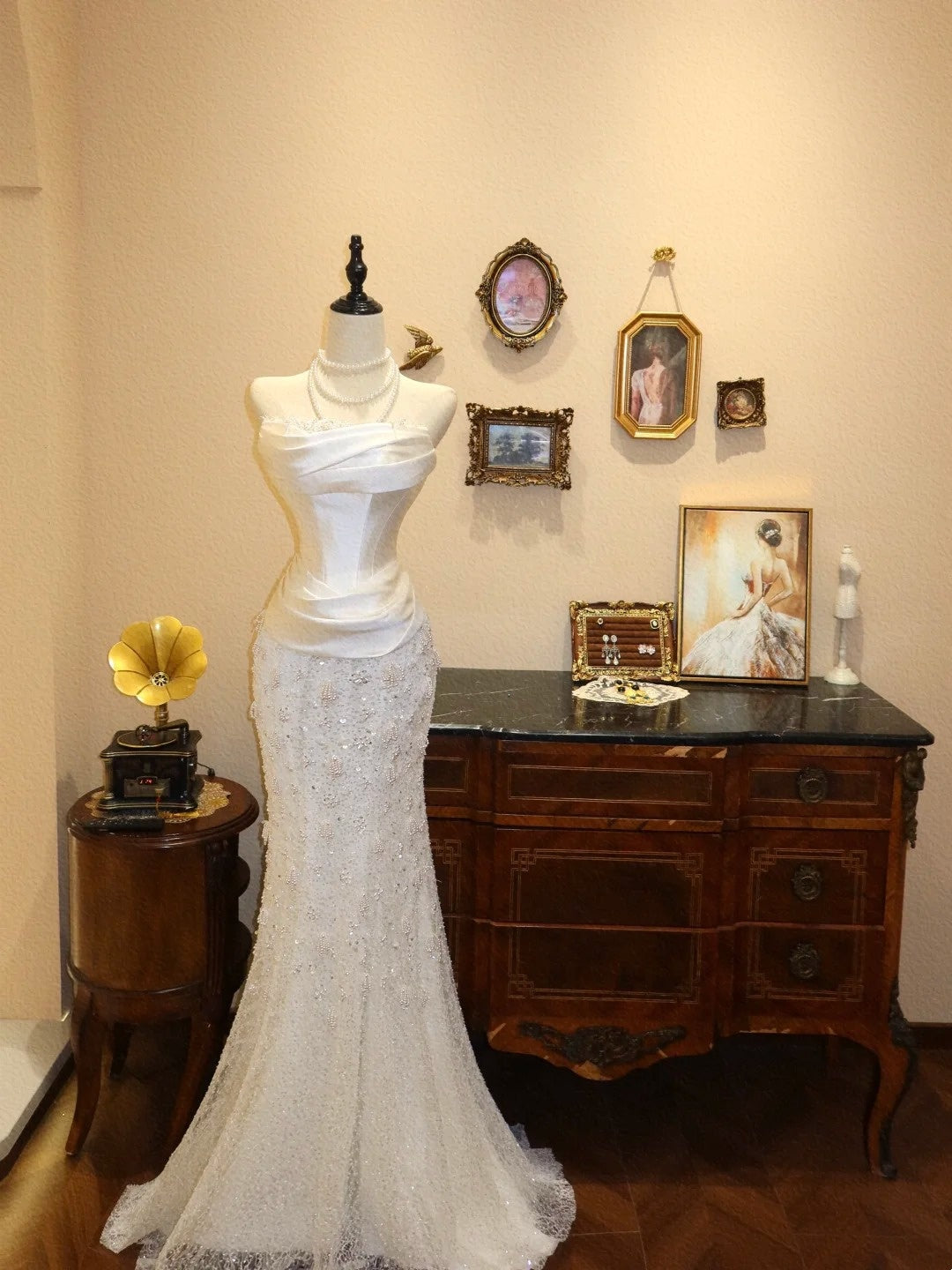 Shiny Wedding Dress Strapless Pleated Mermaid Wedding Dress D3400