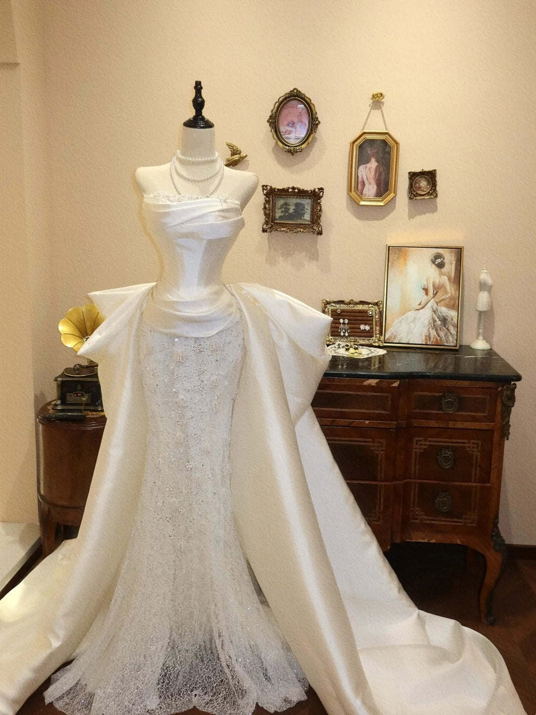 Shiny Wedding Dress Strapless Pleated Mermaid Wedding Dress D3400