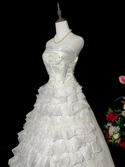 Retro Wedding Dress Strapless Pleated Ruffle Wedding Dress  D3422