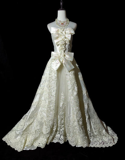 Retro Wedding Dress A Line Strapless Lace Wedding Dress  D3432