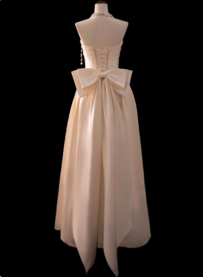 Pretty Wedding Dress A Line Strapless Pleated Wedding Dress  D3255