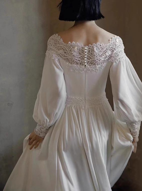 Retro Wedding Dress Off Shoulder Pleated Wedding Dress  D3597