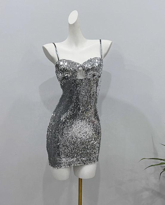 Shiny Homecoming Dress Spaghetti Straps Sequins Short Prom Dress Birthday Party Dress Cocktail Dress       D3615