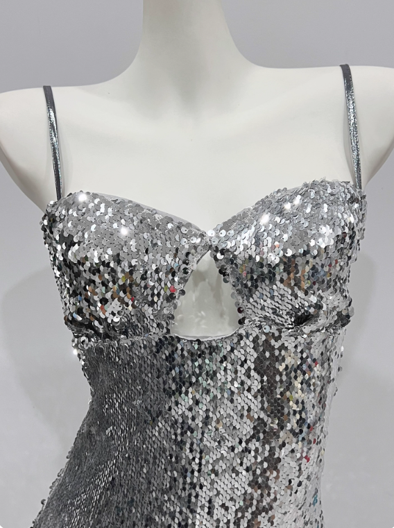 Shiny Homecoming Dress Spaghetti Straps Sequins Short Prom Dress Birthday Party Dress Cocktail Dress       D3615