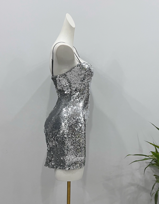 Shiny Homecoming Dress Spaghetti Straps Sequins Short Prom Dress Birthday Party Dress Cocktail Dress       D3615