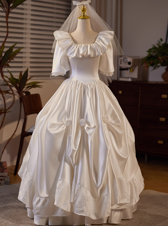 Retro Wedding Dress Square Neck Pleated Wedding Dress  D3687