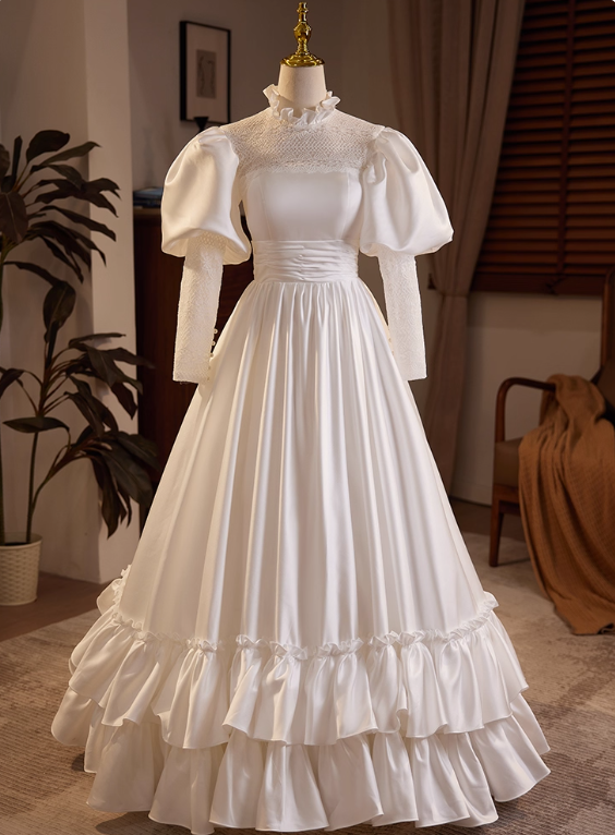Retro Wedding Dress Long Sleeve Pleated Wedding Dress  D3704