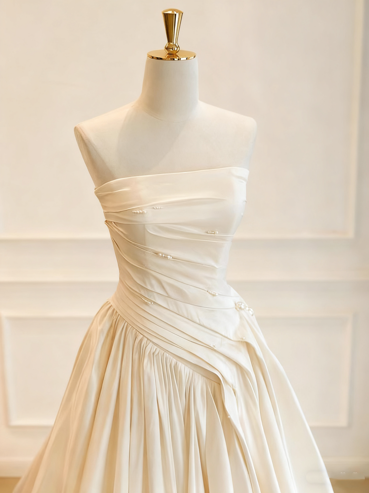 New Arrival Wedding Dress Strapless Pleated Wedding Dress  D3770