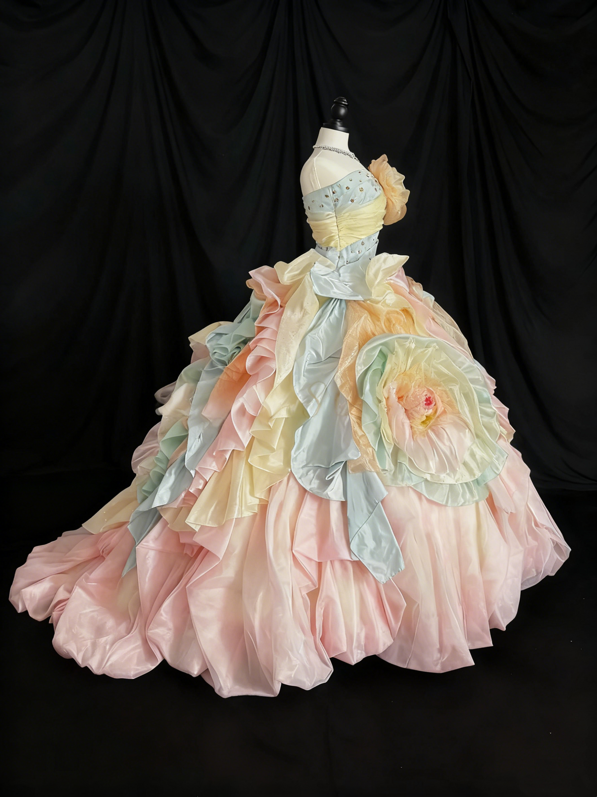 Pretty Prom Dress Strapless Pleated Flower Evening Dress Sweet 16 Dress Birthday Outfits     D3814