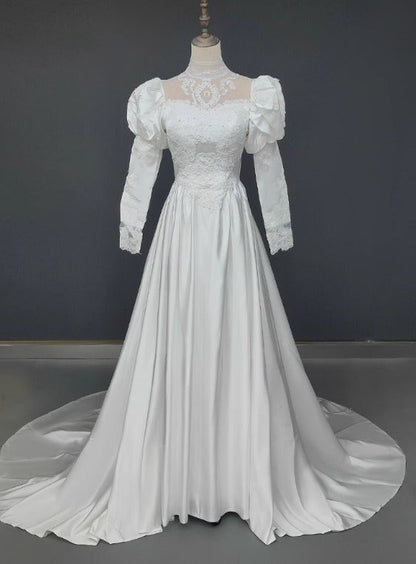Retro Wedding Dress High Collar Pleated Wedding Dresss  D3869