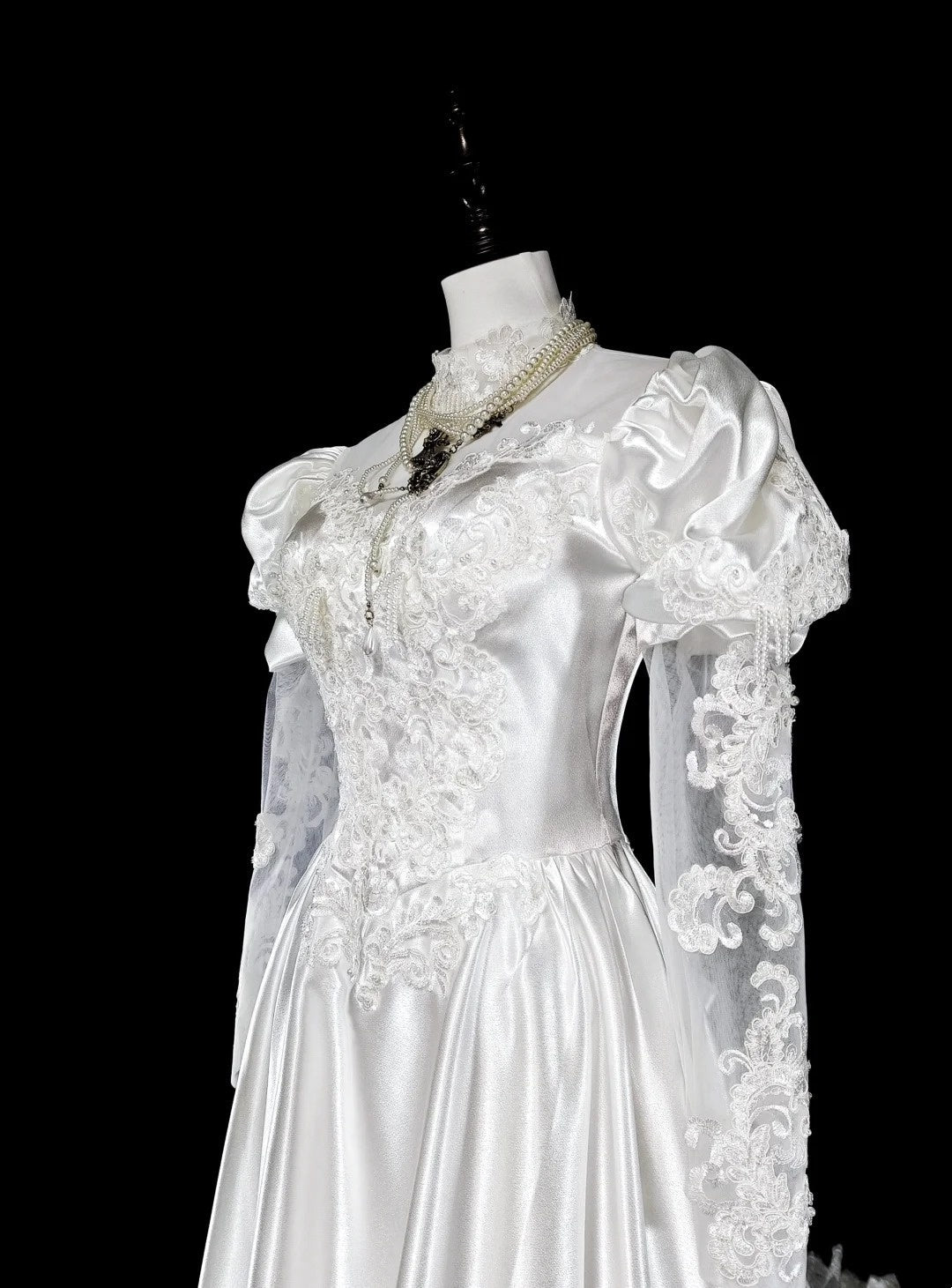 Retro Wedding Dress High Collar Lace Pleated Wedding Dress  D3887