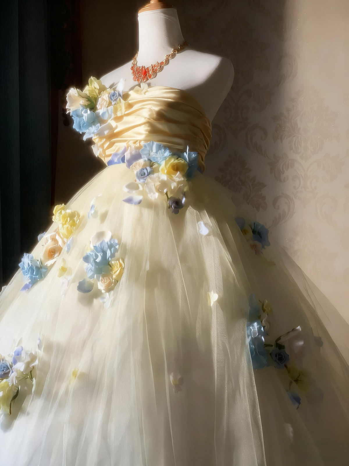 Charming Prom Dress Strapless Floral Tulle Pleated Ball Gown Evening Dress Sweet 16 Dress  D3926