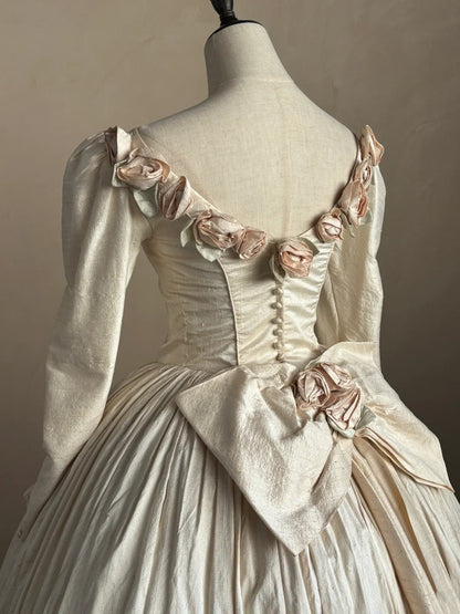 Retro Wedding Dress Crew Neck Pleated Wedding Dress  D4002