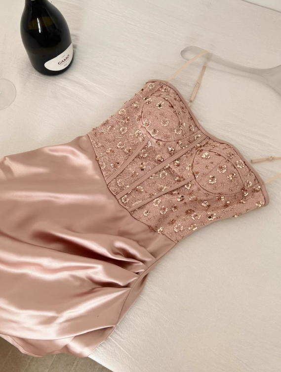 Shiny Women Dress Spaghetti Straps Pleated Short Birthday Party Outfits Seaside Dress    D4029